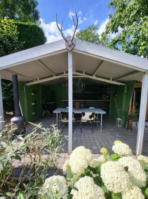 Spot Elst Vakantiehuis Exterior foto